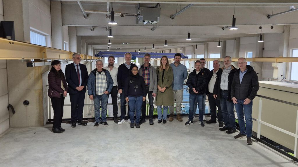 Teilnehmer der 48. Frühschicht bei der HUEHOCO GRUP am 29. Oktober 2025.